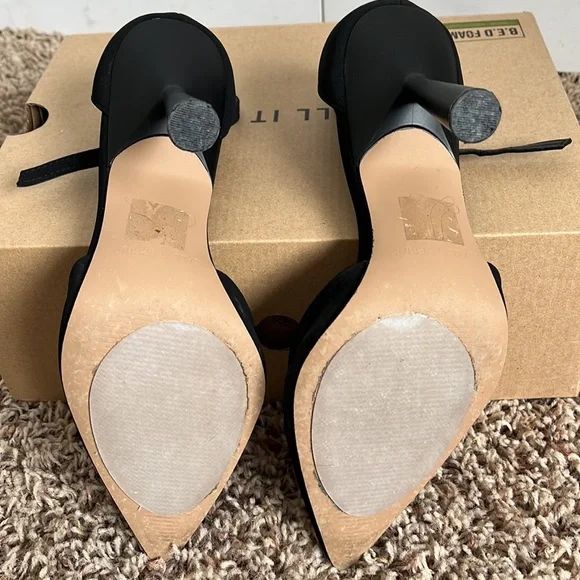 Call it Spring Black Heels - Picture 3 of 4